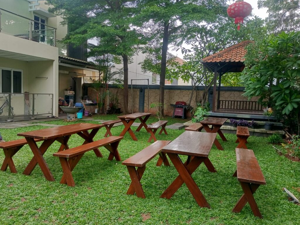 Sewa Meja Kursi Taman